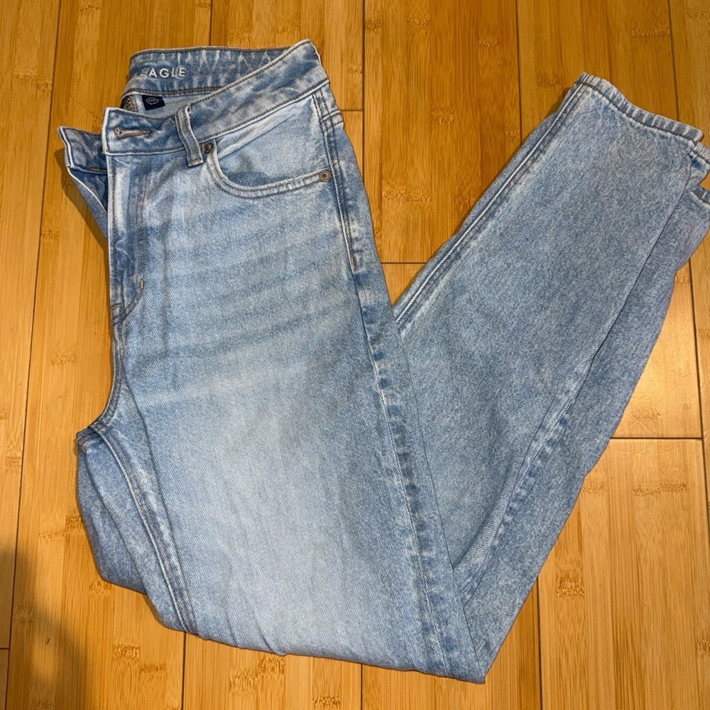 American Eagle Outfitters Light Blue High-Rise Women's Jeans